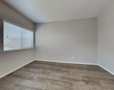 4065 Mossy Place Lane - Photo Thumbnail 1