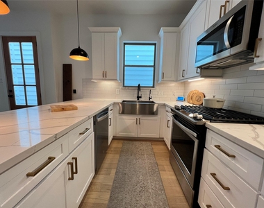 1514 Fulton Street - Photo Thumbnail 3