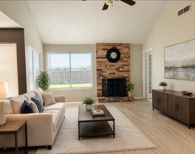 3023 Garden Lane - Photo Thumbnail 2