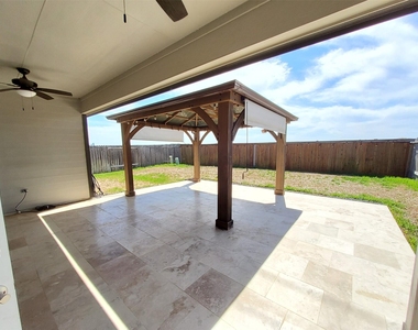 28415 Hannahs Harbor Lane - Photo Thumbnail 24