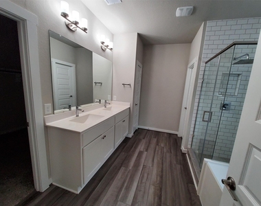 28415 Hannahs Harbor Lane - Photo Thumbnail 34