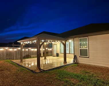 28415 Hannahs Harbor Lane - Photo Thumbnail 40