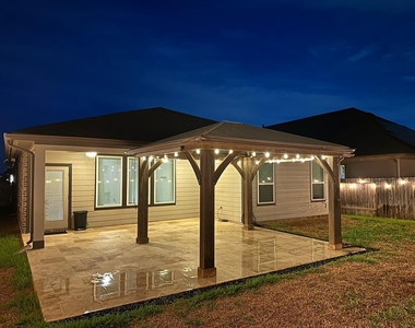 28415 Hannahs Harbor Lane - Photo Thumbnail 4