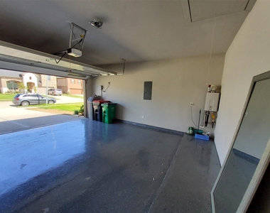28415 Hannahs Harbor Lane - Photo Thumbnail 13
