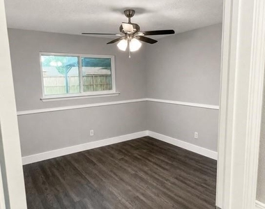 4522 Rosegate Drive - Photo Thumbnail 15