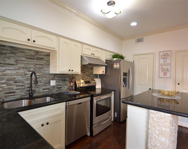 830 Threadneedle Street - Photo Thumbnail 12