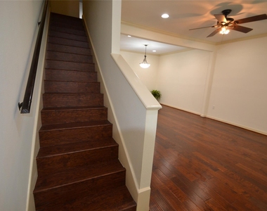 830 Threadneedle Street - Photo Thumbnail 22