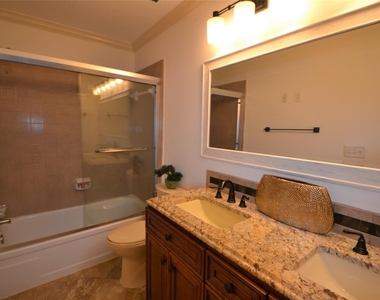 830 Threadneedle Street - Photo Thumbnail 19