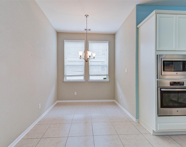 2603 Deerwood Heights Lane - Photo Thumbnail 9