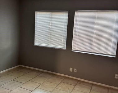 5308 S Pleasant Valley Road - Photo Thumbnail 1
