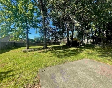 4950 Avie Lane - Photo Thumbnail 8