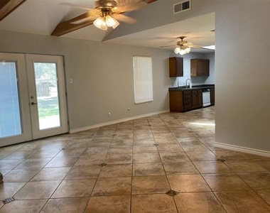 4950 Avie Lane - Photo Thumbnail 3