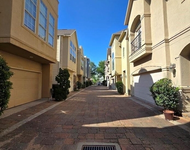 3440 Cline Street - Photo Thumbnail 2