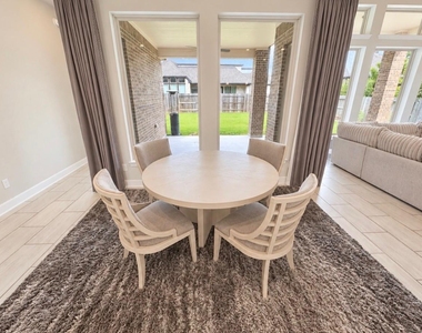 17357 Amaryllis Lane - Photo Thumbnail 10