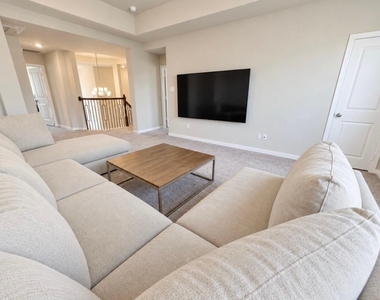 17357 Amaryllis Lane - Photo Thumbnail 24