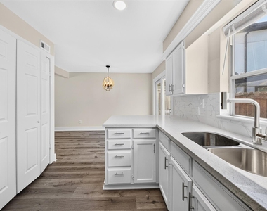 1221 Cedar Post Lane - Photo Thumbnail 9