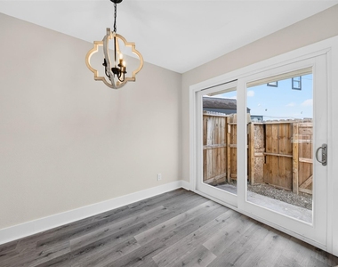 1221 Cedar Post Lane - Photo Thumbnail 5