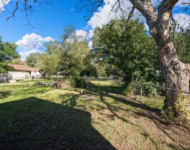 306 Foster Street - Photo Thumbnail 24