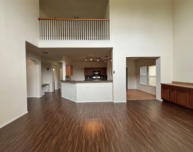 2810 Harte Court - Photo Thumbnail 4