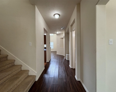 2810 Harte Court - Photo Thumbnail 23