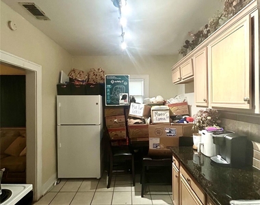 2405 Isabella Street - Photo Thumbnail 2