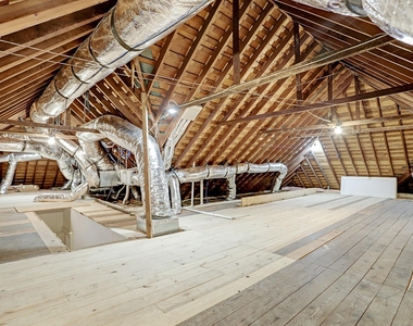 1903 W Walker Street - Photo Thumbnail 31