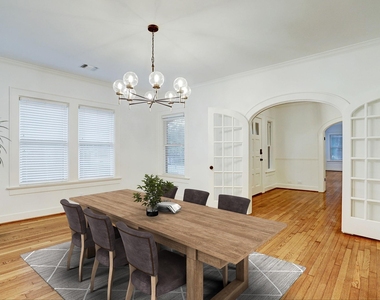 1903 W Walker Street - Photo Thumbnail 10