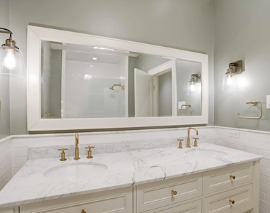 1903 W Walker Street - Photo Thumbnail 27