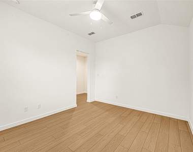 3225 Dennis Street - Photo Thumbnail 18