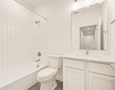 3225 Dennis Street - Photo Thumbnail 13