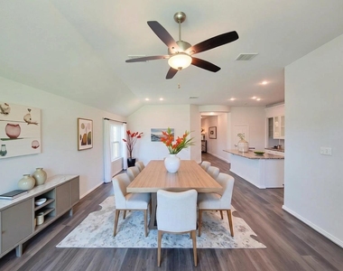 4034 Palmer Meadow Court - Photo Thumbnail 29