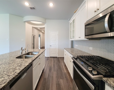 4034 Palmer Meadow Court - Photo Thumbnail 18