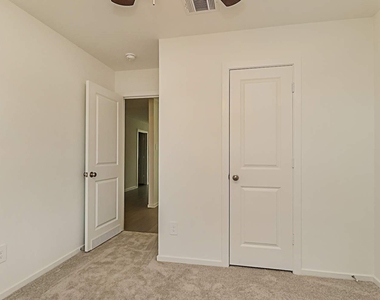 16465 Blossom Grove Drive - Photo Thumbnail 10