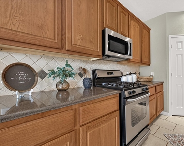 4326 Countryoaks Court - Photo Thumbnail 13