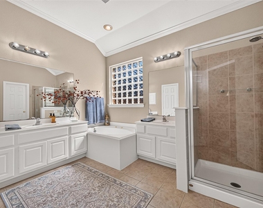4326 Countryoaks Court - Photo Thumbnail 20