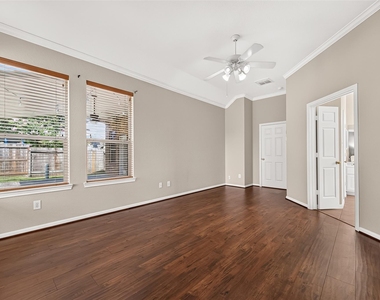 4326 Countryoaks Court - Photo Thumbnail 27