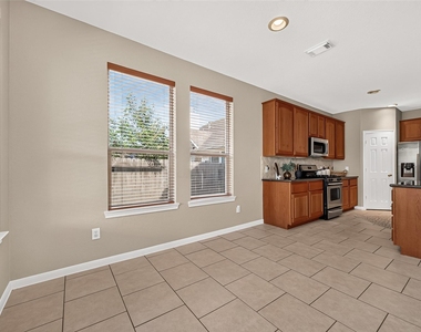 4326 Countryoaks Court - Photo Thumbnail 9