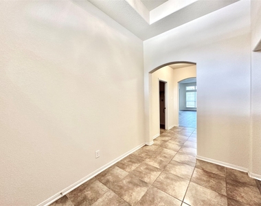 3131 Single Ridge Way - Photo Thumbnail 2