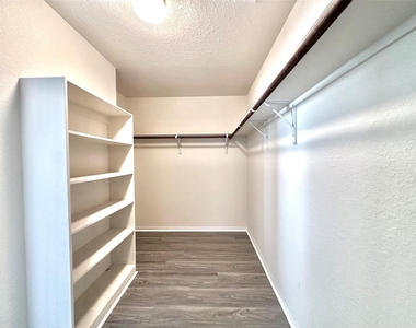 3131 Single Ridge Way - Photo Thumbnail 18