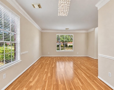 5406 Linden Grove Court - Photo Thumbnail 14