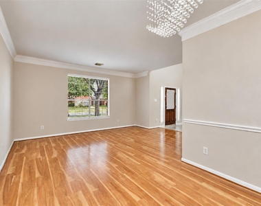 5406 Linden Grove Court - Photo Thumbnail 13