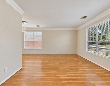 5406 Linden Grove Court - Photo Thumbnail 7