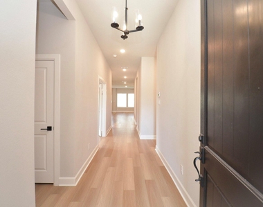 18426 Bluebird Branch Lane - Photo Thumbnail 2