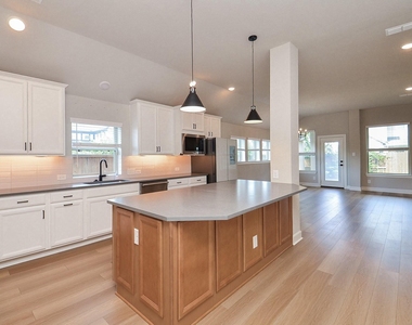 18426 Bluebird Branch Lane - Photo Thumbnail 11