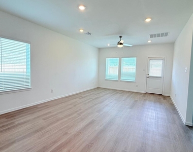 7702 Smooth Valley Court - Photo Thumbnail 1