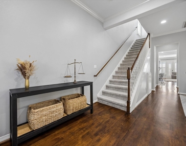 1423 Nashua Street - Photo Thumbnail 6
