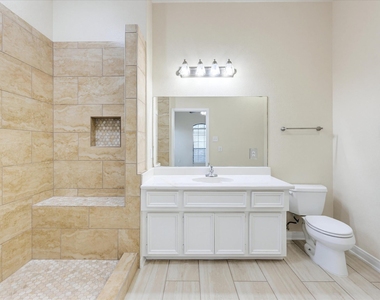 16739 Barcelona Drive - Photo Thumbnail 15