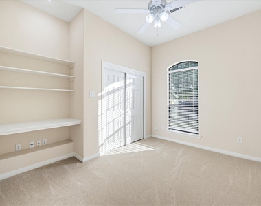 16739 Barcelona Drive - Photo Thumbnail 19