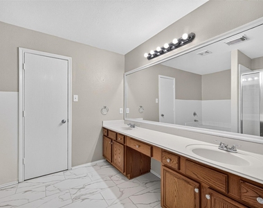 7275 Caracara Drive - Photo Thumbnail 14