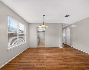 7275 Caracara Drive - Photo Thumbnail 2